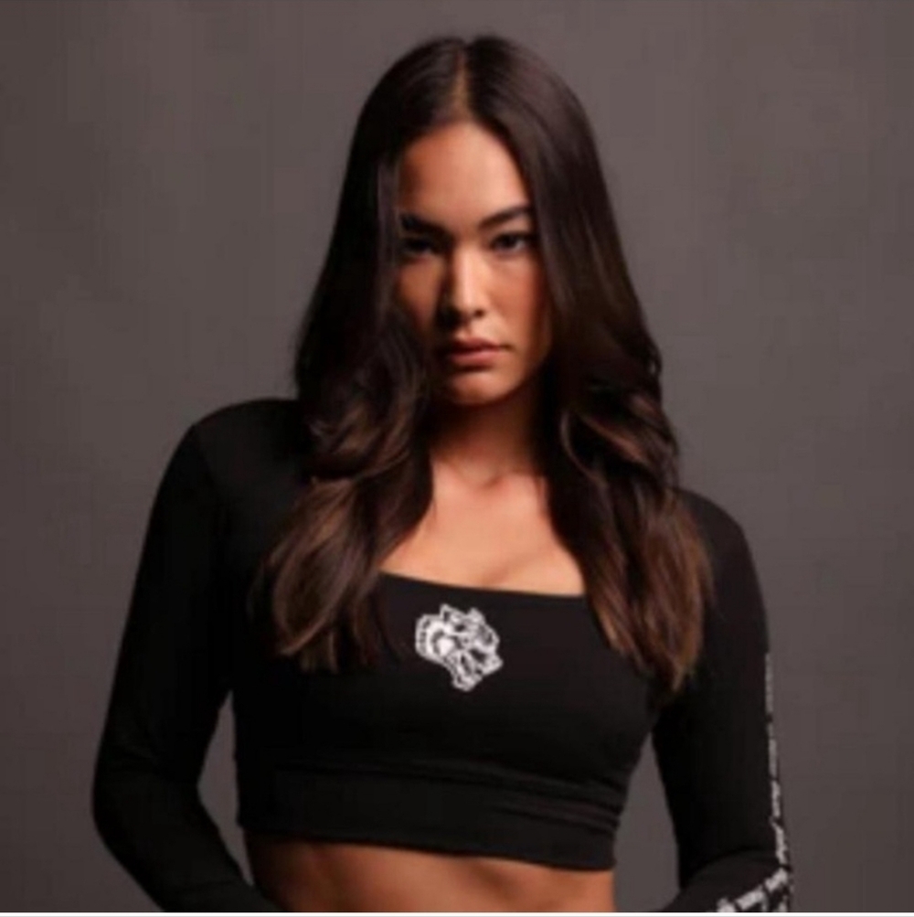 Darc Sport Black Graphic Long Sleeve Crop Top
